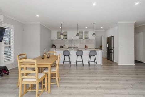 Photo of property in 20 Nellie Drive, Kumeu, 0810