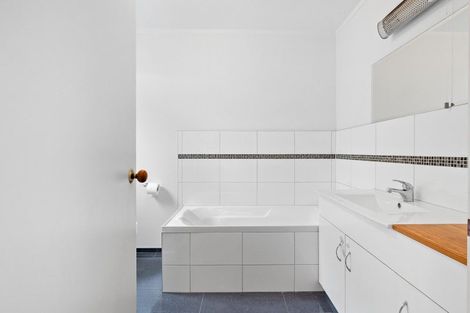 Photo of property in 1/28 Lawrence Street, Newtown, Wellington, 6021