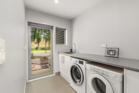 Photo of property in 232 Rimmer Road, Helensville, 0875