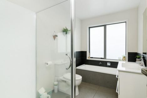 Photo of property in 23 Butterworth Crescent, Papamoa Beach, Papamoa, 3118