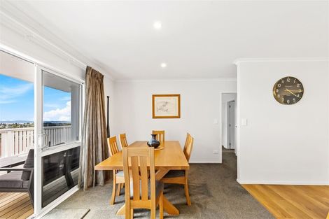 Photo of property in 22a Raelene Place, Massey, Auckland, 0614