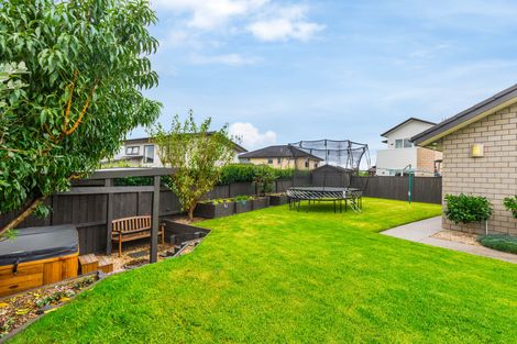 Photo of property in 7 Asola Place, Karaka, Papakura, 2113