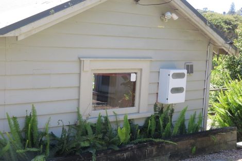 Photo of property in 29 Ocean Road, Surfdale, Waiheke Island, 1081