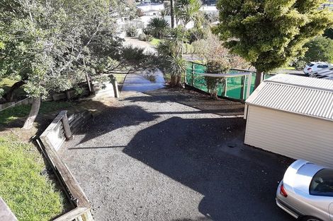 Photo of property in 12 Ozone Road, Stanmore Bay, Whangaparaoa, 0932