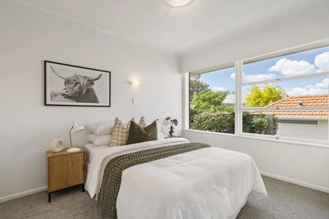 Photo of property in 2/7 Walter Street, Hauraki, Auckland, 0622