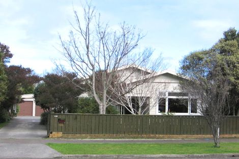 Photo of property in 24 Annandale Avenue, Takaro, Palmerston North, 4410