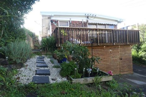 Photo of property in 3/89 Lake Road, Northcote, Auckland, 0627