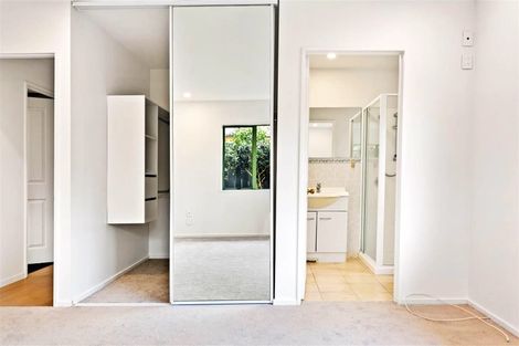 Photo of property in 2 Ferngrove Avenue, Ranui, Auckland, 0612