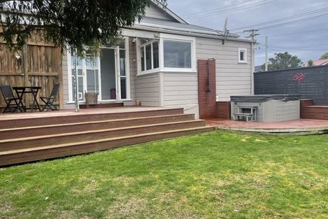 Photo of property in 92 Tomahawk Road, Andersons Bay, Dunedin, 9013