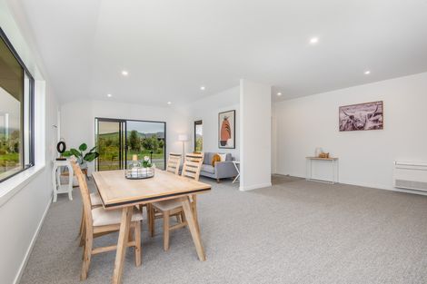 Photo of property in 44 Constitution Avenue, Milton, 9220