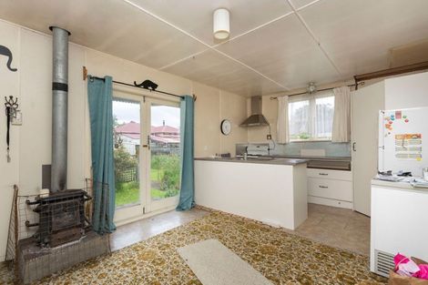 Photo of property in 17 Albert Street, Dannevirke, 4930