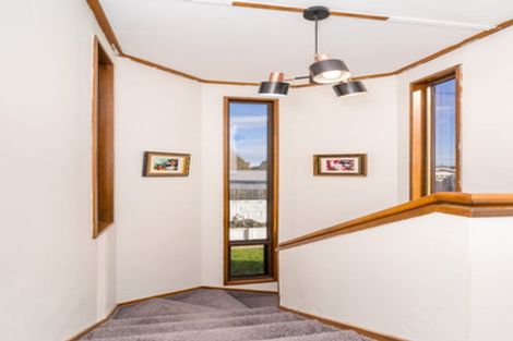 Photo of property in 1 Duthie Street, Milton, 9220