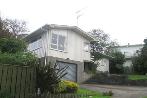 Photo of property in 5 Camellia Terrace, Maungaraki, Lower Hutt, 5010