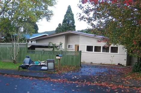 Photo of property in 35 Rimutaka Place, Titirangi, Auckland, 0604