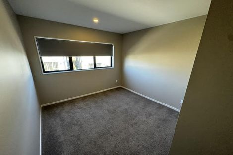 Photo of property in 49c Riverton Drive, Randwick Park, Auckland, 2105