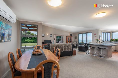 Photo of property in 966 Taieri Mouth Road, Kuri Bush, Brighton, 9091