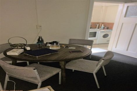 Photo of property in Devonport Apartments, 18/127 Saint Aubyn Street, New Plymouth, 4310