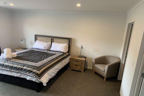 Photo of property in 2 Preston Drive, Arrowtown, 9302