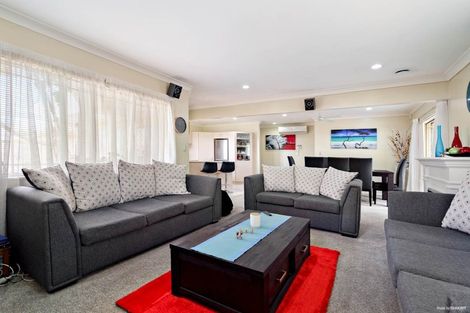 Photo of property in 96 Nikau Street, New Lynn, Auckland, 0600