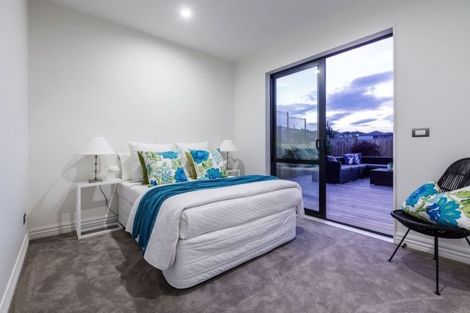 Photo of property in 42 Fernhill Way, Oteha, Auckland, 0632