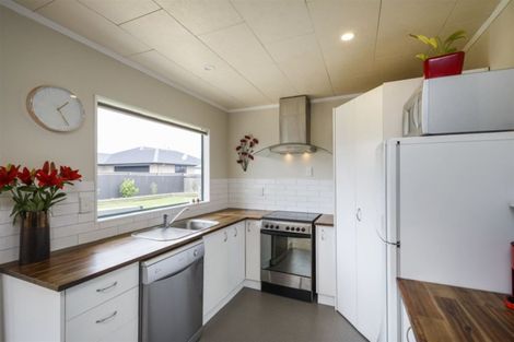 Photo of property in 94 Roberts Line, Kelvin Grove, Palmerston North, 4414