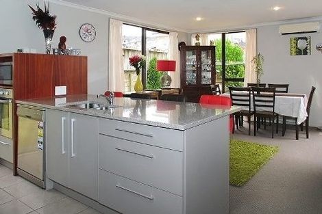 Photo of property in 84 Kentwood Drive, Woodridge, Wellington, 6037