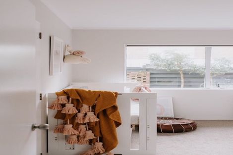 Photo of property in 32 Seaward Place, Wattle Downs, Auckland, 2103