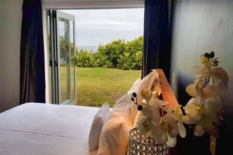 Photo of property in 23 Ocean View Road, Port Waikato, Tuakau, 2695