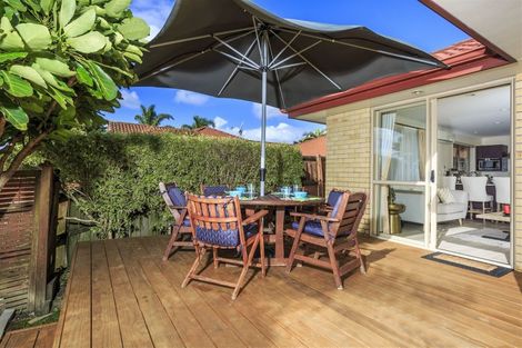 Photo of property in 5 Apsley Rise, Henderson, Auckland, 0612