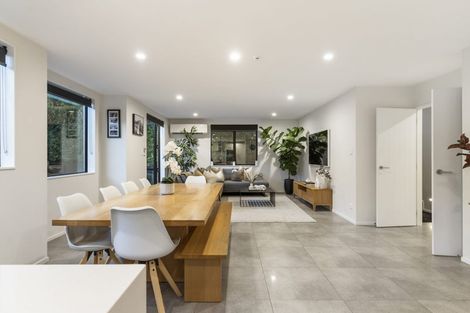 Photo of property in 71a Neil Avenue, Te Atatu Peninsula, Auckland, 0610