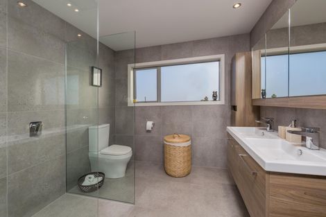 Photo of property in 35 Reinga Road, Kerikeri, 0230