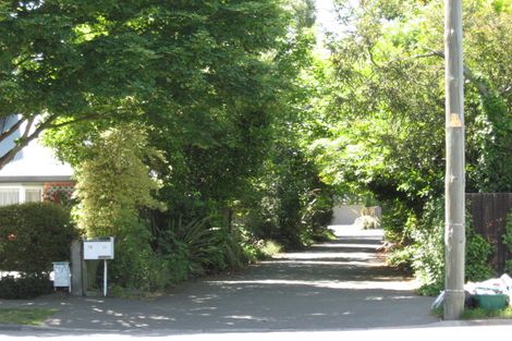 Photo of property in 70d Avonhead Road, Avonhead, Christchurch, 8042
