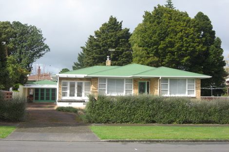 Photo of property in 3 Wicksteed Street, Vogeltown, New Plymouth, 4310