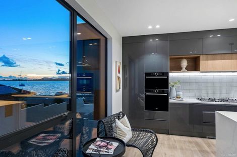 Photo of property in 4a The Parade, Bucklands Beach, Auckland, 2012