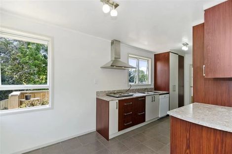 Photo of property in 58 Judkins Crescent, Cockle Bay, Auckland, 2014