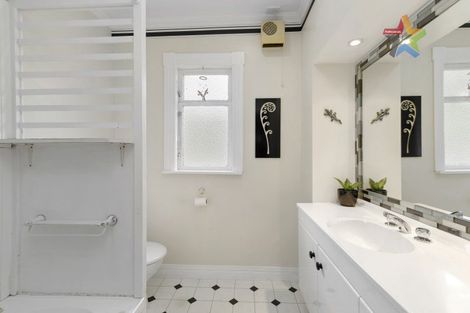 Photo of property in 39 Raukawa Street, Stokes Valley, Lower Hutt, 5019