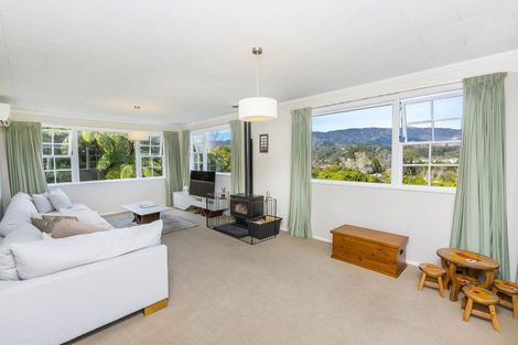 Photo of property in 16 Alleyne Court, Brown Owl, Upper Hutt, 5018