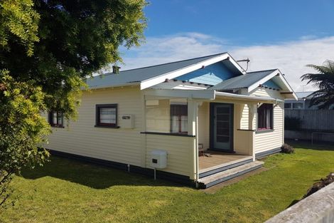 Photo of property in 18 Park Lane, Waitara, 4320