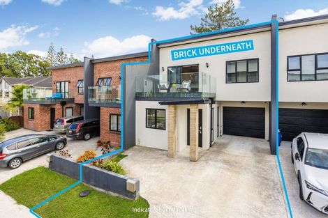 Photo of property in 10a Carlos Drive, Flat Bush, Auckland, 2016