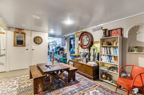 Photo of property in 66 Atkinson Road, Titirangi, Auckland, 0604