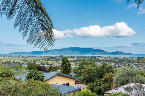 Photo of property in 35 Tui Crescent, Waikanae, 5036