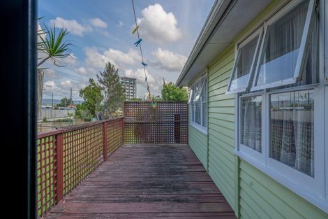 Photo of property in 2a Brandon Road, Glen Eden, Auckland, 0602