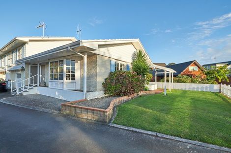 Photo of property in 10 Just Place, West End, Palmerston North, 4410