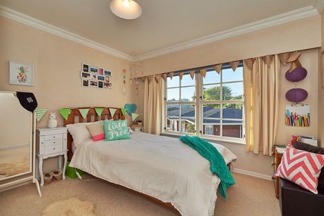 Photo of property in 10 Just Place, West End, Palmerston North, 4410