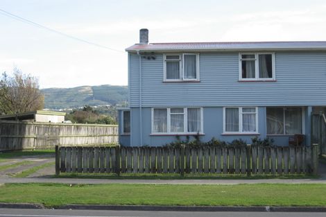 Photo of property in 425-426 Cambridge Terrace, Naenae, Lower Hutt, 5011