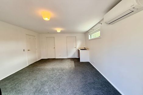 Photo of property in 81a Golf Road, New Lynn, Auckland, 0600