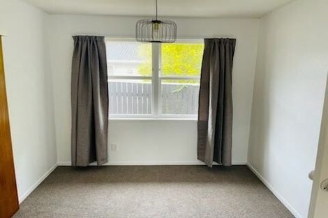 Photo of property in 2/53 Ludlam Crescent, Woburn, Lower Hutt, 5010