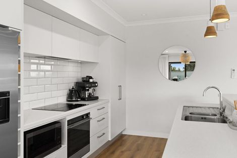 Photo of property in 25 Rakaia Way, Poraiti, Napier, 4112