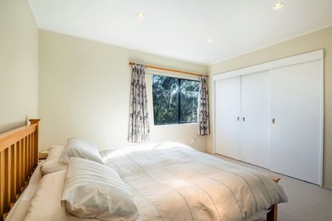 Photo of property in 2/41 Radiata Lane, Chatswood, Auckland, 0626