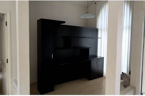 Photo of property in 6 Stewart Gibson Place, Manurewa, Auckland, 2105